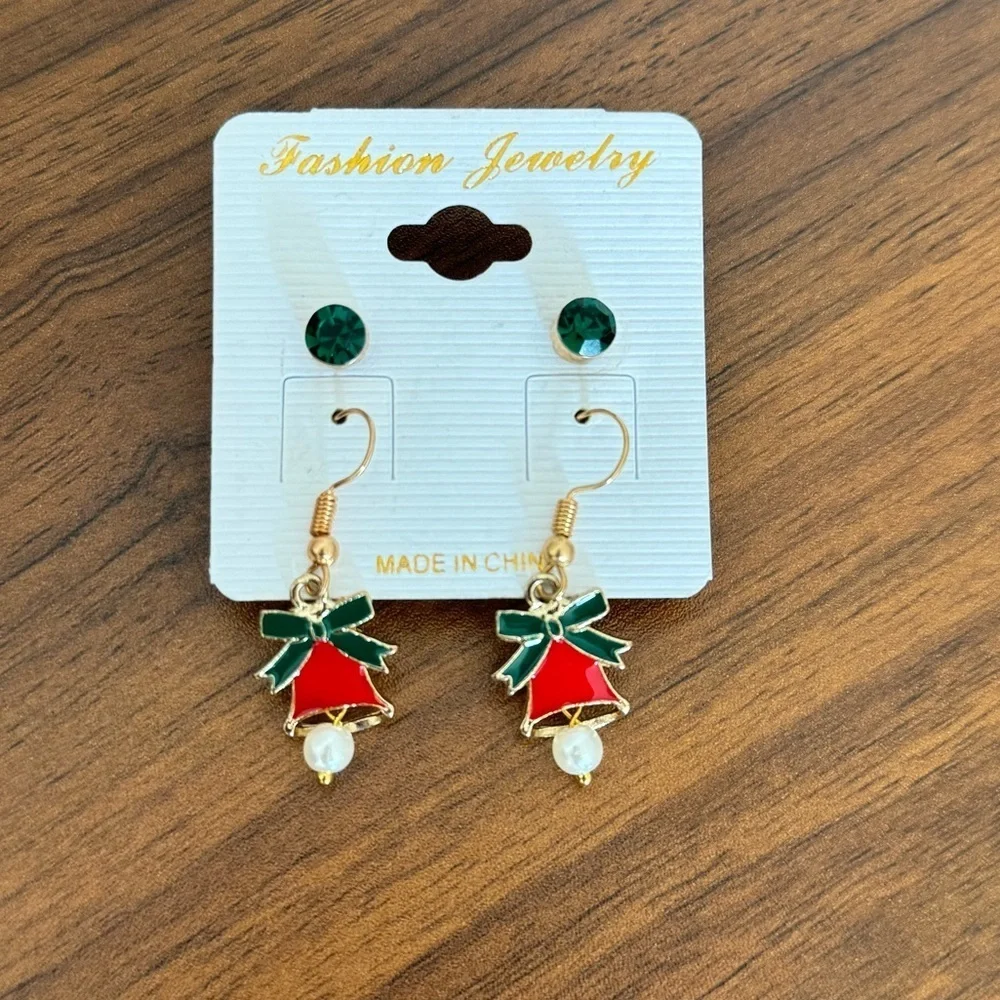 Christmas Earring set - Picture 3 of 3